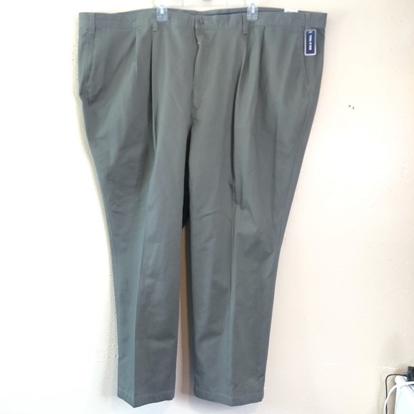 NEW WITH TAGS Docker No Wrinkle Twill Classic Fit Pleated Pants - Picture 9 of 11